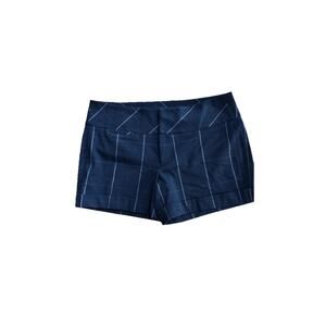 Guess Los Angeles Women's Mid-Rise Navy Plaid Cuffed Shorts Size 29